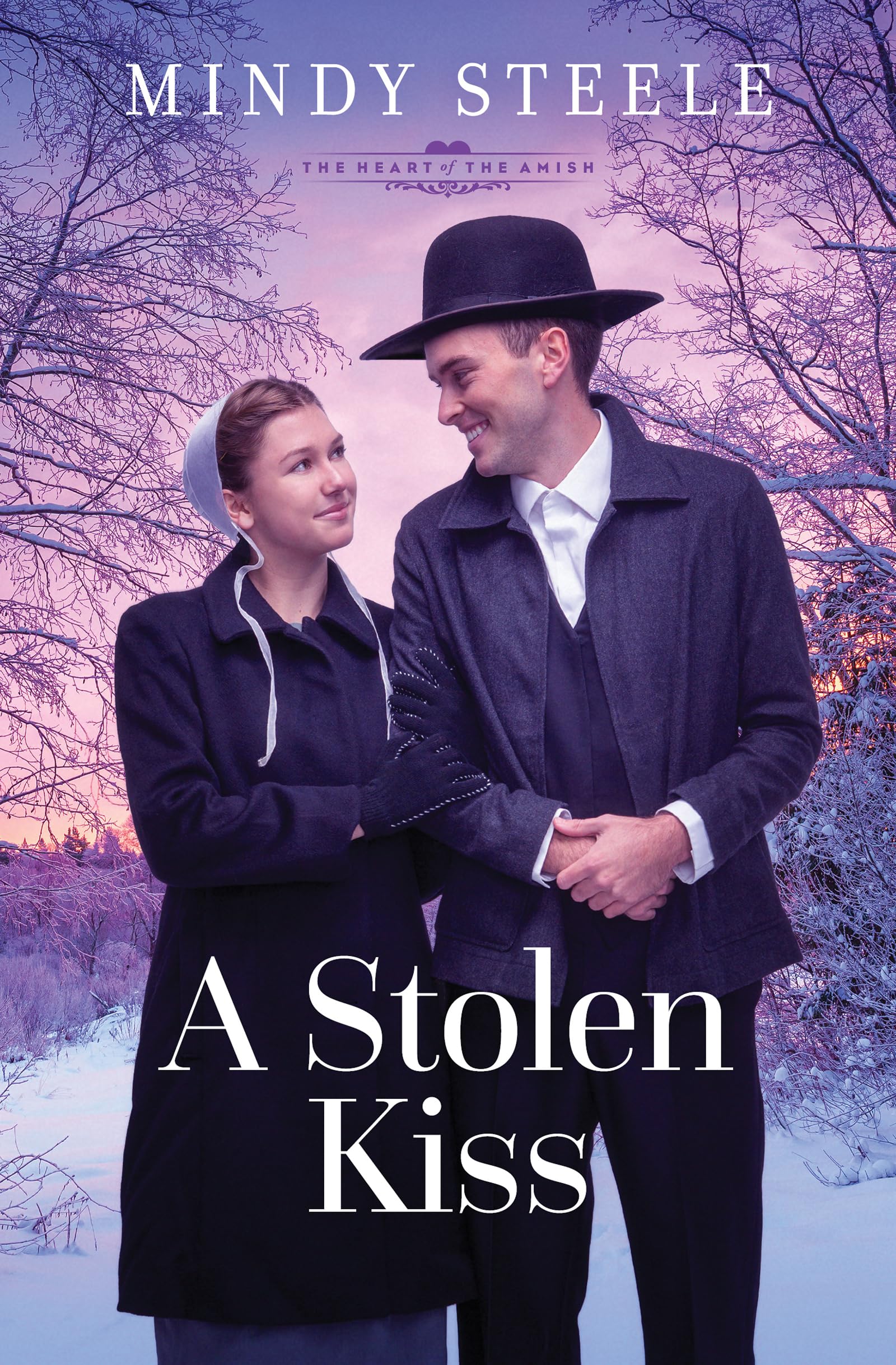 A Stolen Kiss: Volume 7 (The Heart of the Amish), Book 6 of 11 9781636099934
